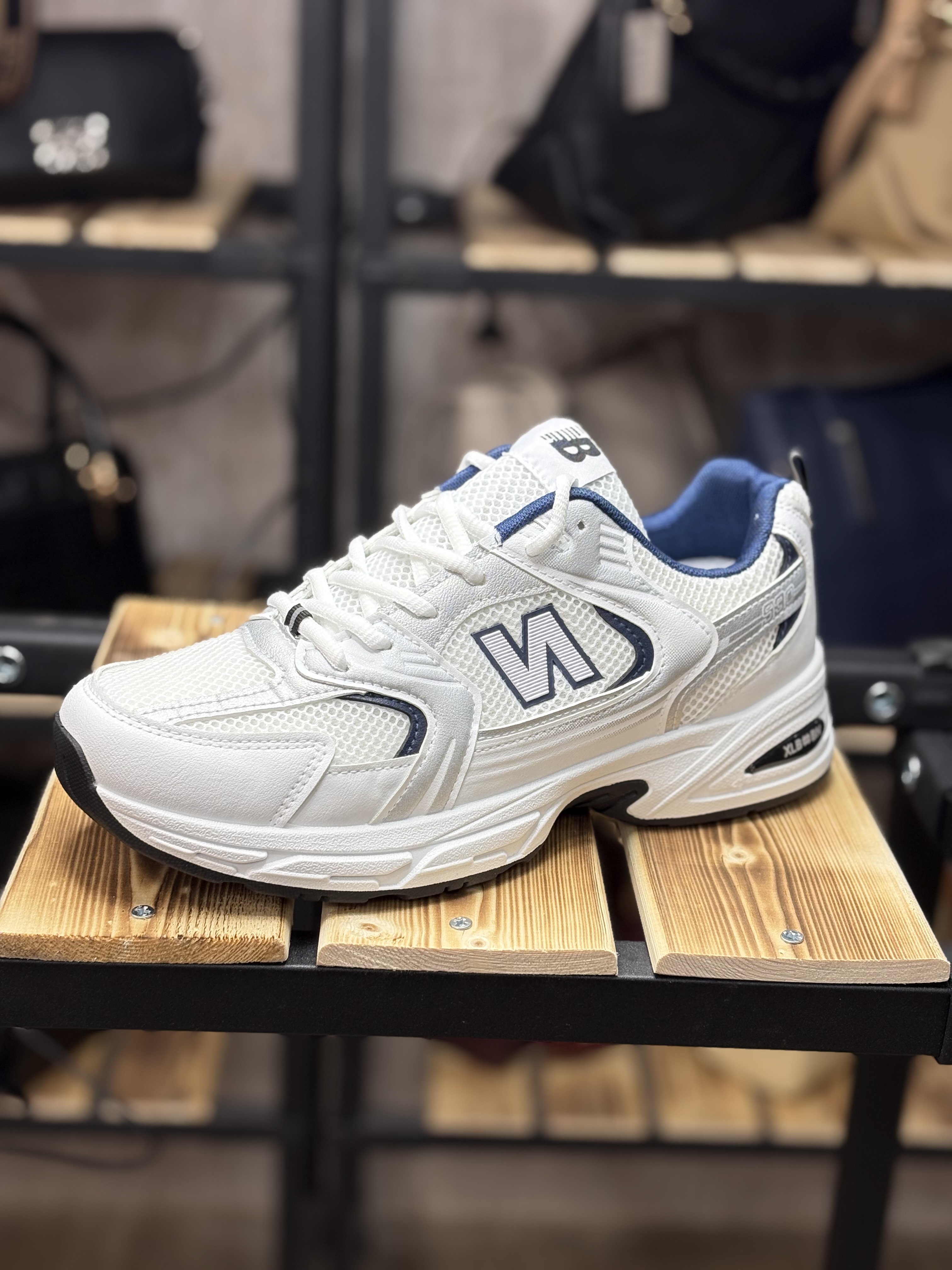 کتونی زنانه نیوبالانس۵۳۰وارداتی چینی