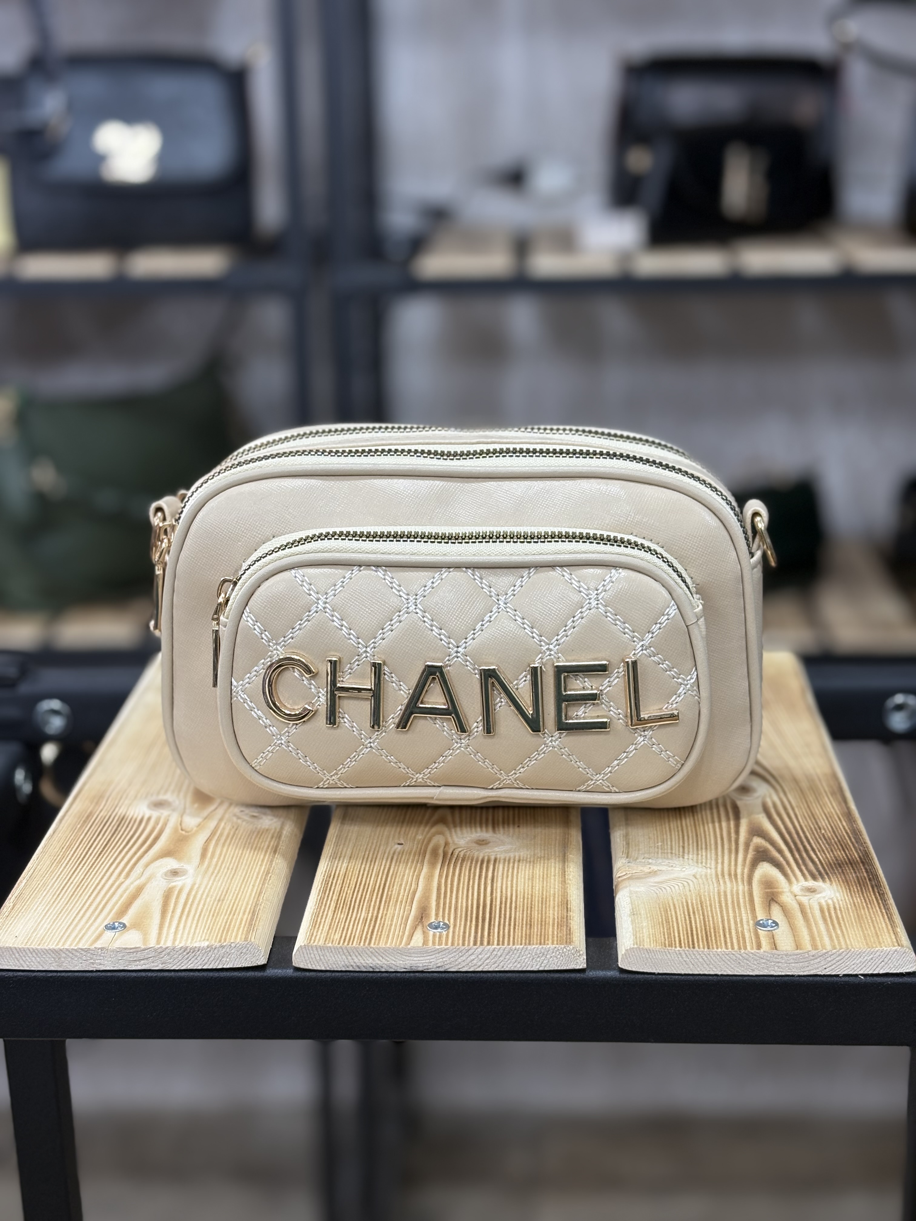 کیف زنانه شنل(chanel)سه زیپ درجه یک